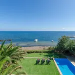 Port Nou